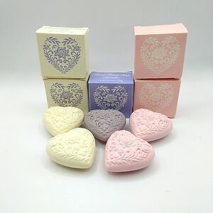 Vtg 2001 - 5 Avon Exclusive Heart Shaped Soaps Lavender Ivory Pink 1 oz 28 G.